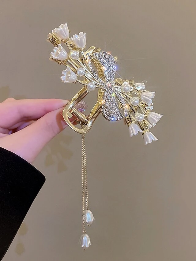 1PC Butterfly Hair Clip Metal Hair Claw Clip Bell Orchids Pearl Tassel Gold Fashion Nonslip Hair Clips Cute Claw Clips With Rhinestones Thick Hair Styling Hair Accessories For Women Christmas Gifts 6 1PC Butterfly Hair Clip Metal Hair Claw Clip Bell Orchids Pearl Tassel Gold Fashion Nonslip Hair Clips Cute Claw Clips With Rhinestones Thick Hair Styling Hair Accessories For Women Christmas Gifts - Image 4